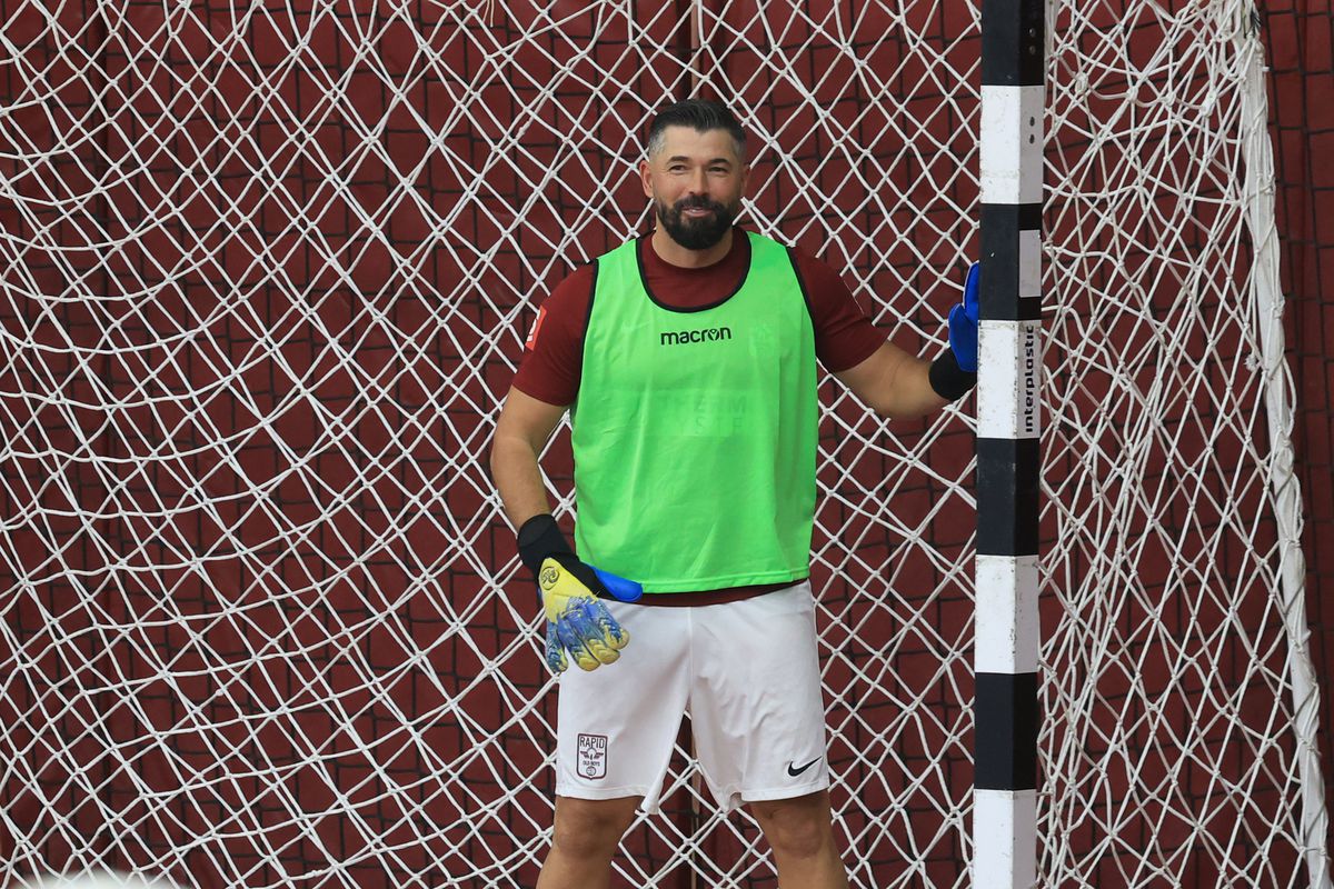 Imagini de la meciul de old boys Rapid - All Stars