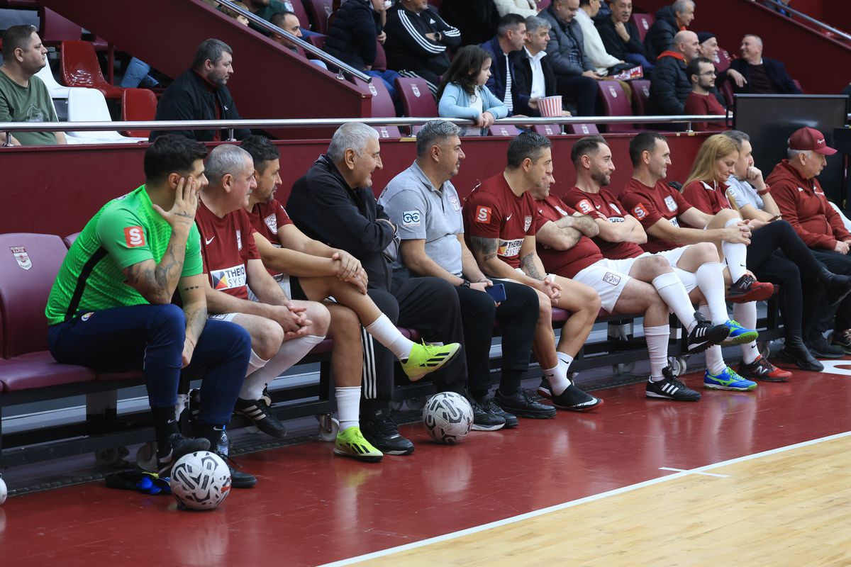 Imagini de la meciul de old boys Rapid - All Stars