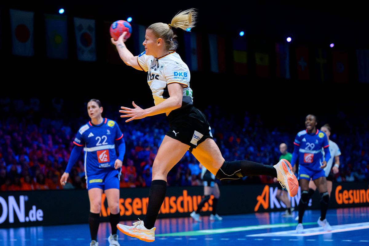 Povestea fabuloasă a căpitanului care a dus Germania în finala Mondialului de handbal » Demonstrează că nimic nu e imposibil: 37 de ani, job în poliție și start diferit de carieră