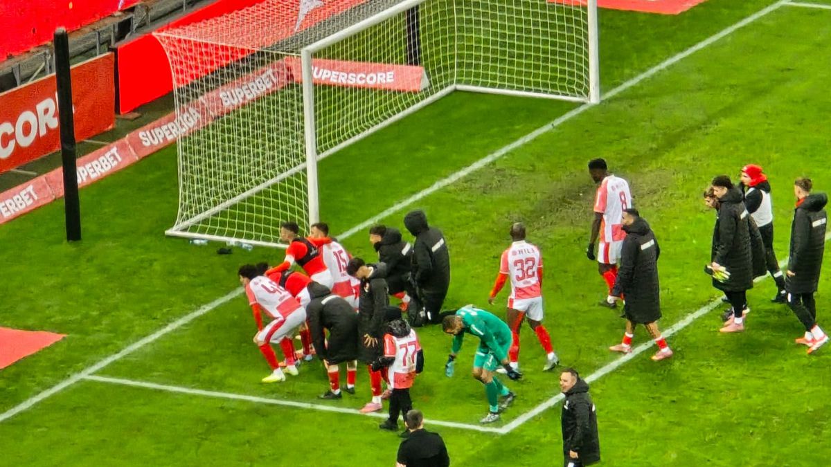 Ce s-a întâmplat pe gazon, imediat după Dinamo - Metaloglobus 4-0 » „Credem în tine”