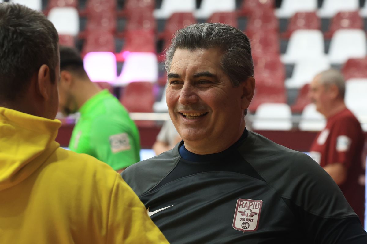 Eroii uitați ai Diviziei A, prezenți pe parchet » Au mii de meciuri în prima ligă, îi știi pe toți?