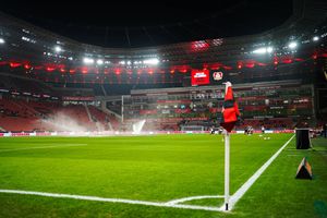 Scandal cu suporterii lui FC Koln » Poliția i-a dezbrăcat la piele!