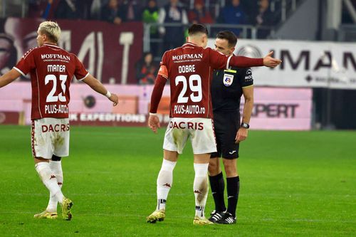 Rapidiștii au acuzat arbitrajul lui Cristian Moldoveanu  // FOTO: Ionuț Iordache (GSP)