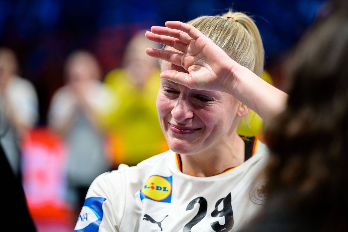 Povestea fabuloasă a căpitanului care a dus Germania în finala Mondialului de handbal » Demonstrează că nimic nu e imposibil: 37 de ani, job în poliție și start diferit de carieră