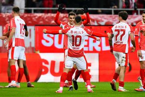 Dinamo - Metaloglobus, „câinii” au avantaj minim » VAR a intervenit de două ori decisiv în prima repriză