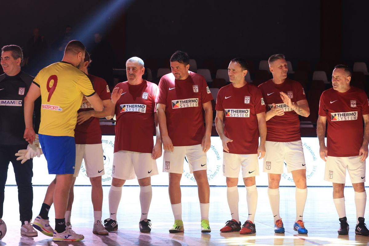 Eroii uitați ai Diviziei A, prezenți pe parchet » Au mii de meciuri în prima ligă, îi știi pe toți?