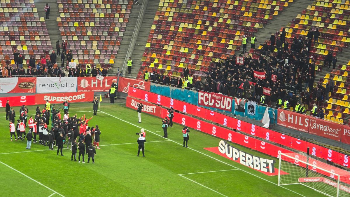 Ce s-a întâmplat pe gazon, imediat după Dinamo - Metaloglobus 4-0 » „Credem în tine”