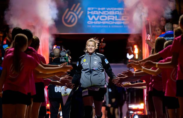 Povestea fabuloasă a căpitanului care a dus Germania în finala Mondialului de handbal » Demonstrează că nimic nu e imposibil: 37 de ani, job în poliție și start diferit de carieră