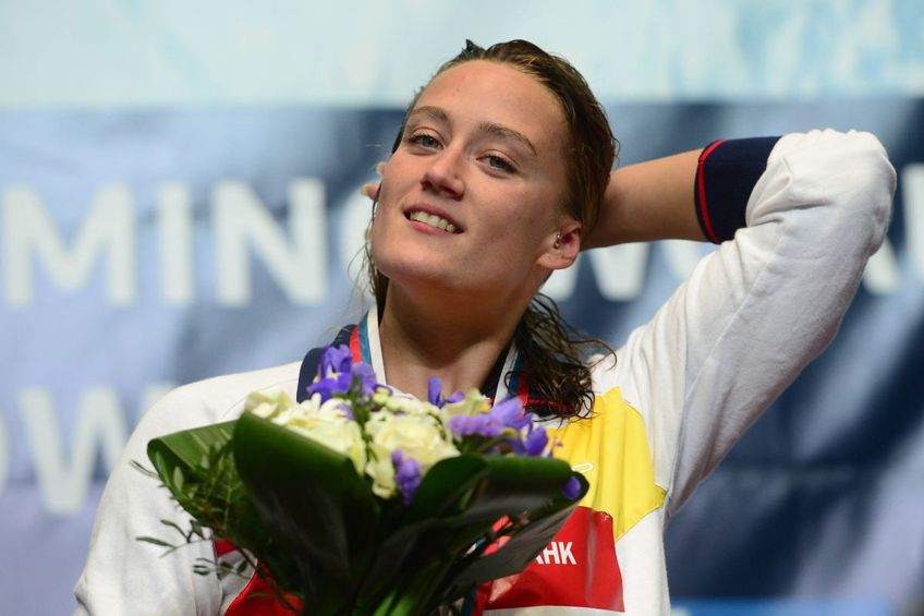 Mireia Belmonte pe podiumul mondial la CM 2014 Foto: Imago Images