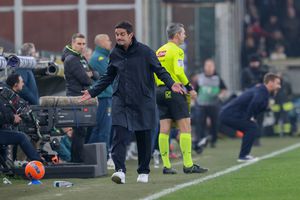 Cristi Chivu o învinge pe formația lui Dan Șucu și revine pe primul loc în Serie A » Nicolae Stanciu, doar rezervă la Genoa