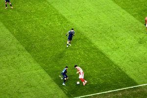 Start în Dinamo - Metaloglobus » 8000 de oameni sunt în tribunele Arenei Naționale