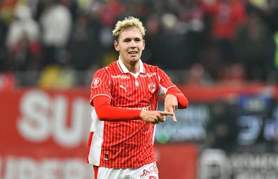 Azi, la GSP Live: Dinamo, pe urmele Rapidului în clasament