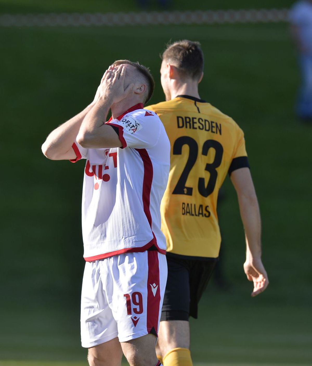 DINAMO // Ionel Dănciulescu, apariție inedită în cantonament! Oficialul „câinilor”, la fel ca Maradona