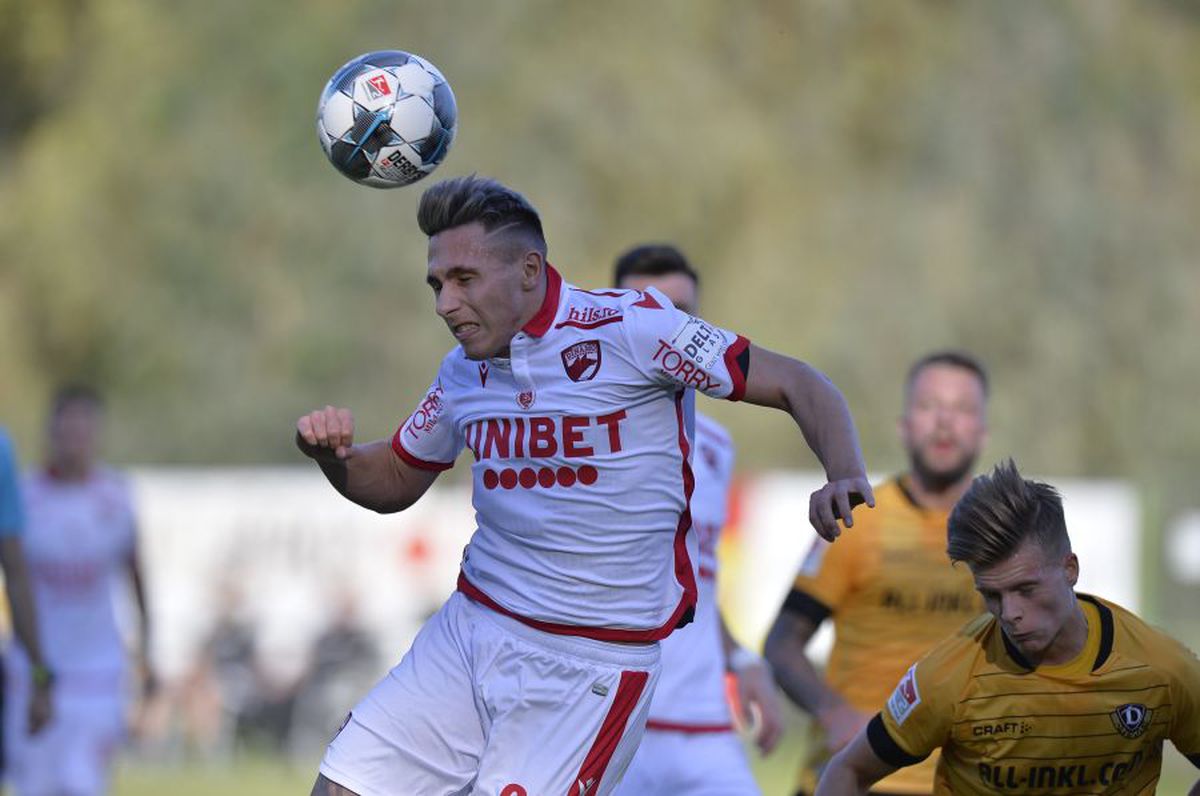 DINAMO // Ionel Dănciulescu, apariție inedită în cantonament! Oficialul „câinilor”, la fel ca Maradona