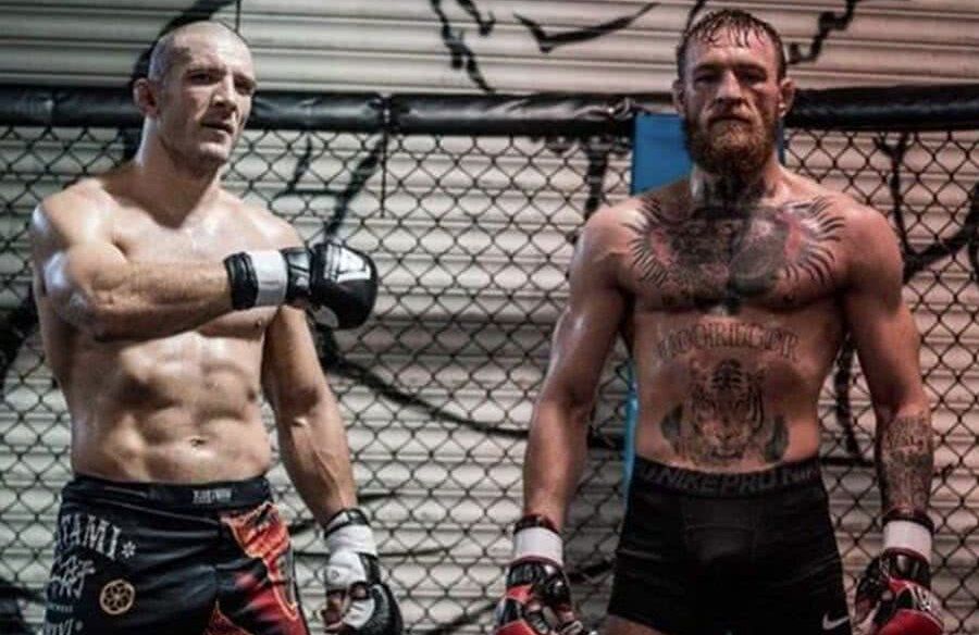 EXCLUSIV Povestea EXPLOZIVĂ a lui Ion Pascu, românul care se antrenează zilnic cu Conor McGregor: de la dinți zburați la lecții predate irlandezului la jujitsu!