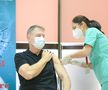Iohannis a fost vaccinat