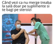 Glume în serie pe net, după ce Iohannis și-a arătat mușchii când a fost vaccinat împotriva coronavirusului