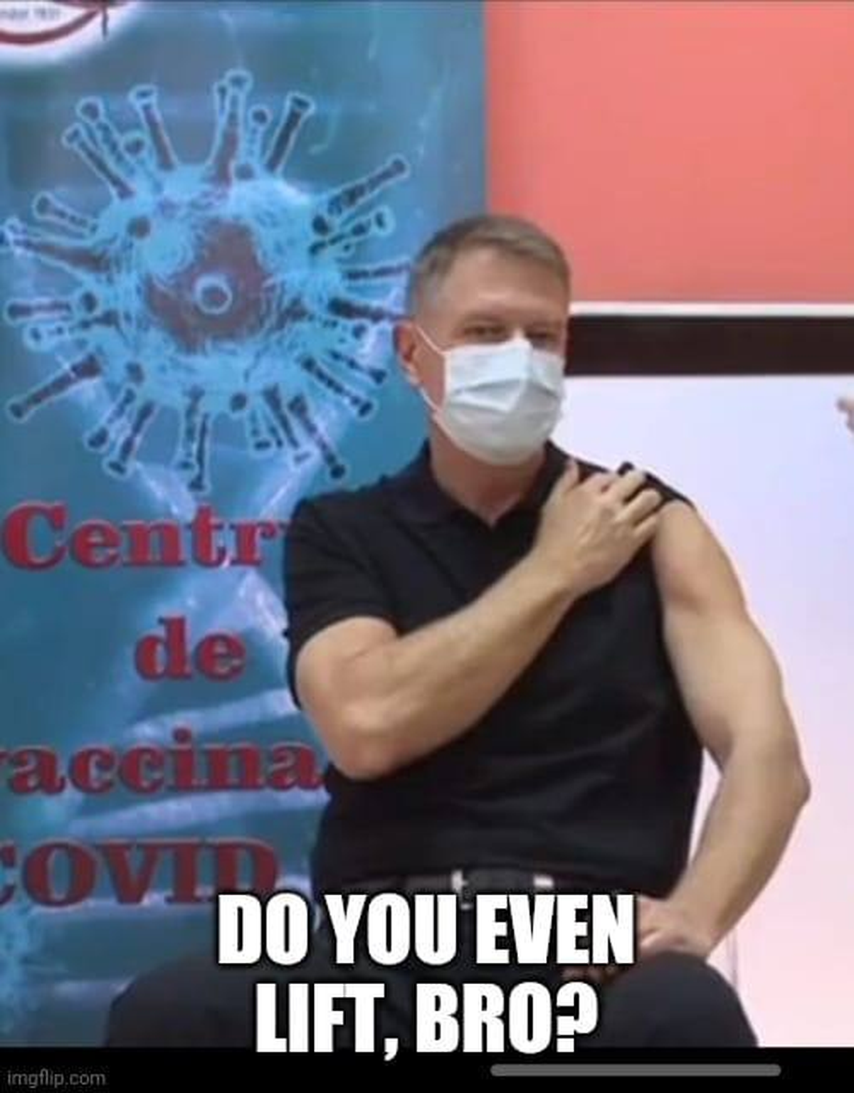 FOTO Glume pe net după ce președintele Klaus Iohannis s-a vaccinat împotriva coronavirusului