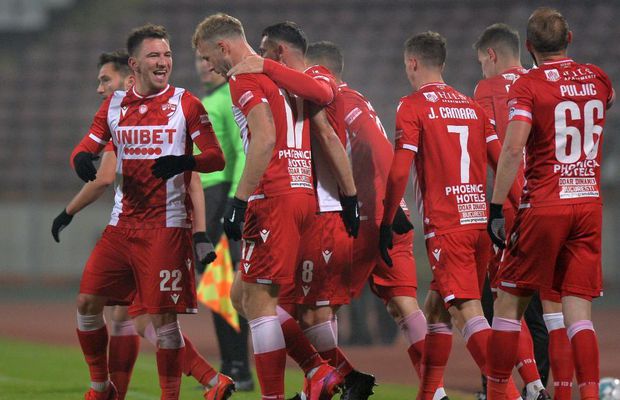 EXCLUSIV. A 8-a plecare de la Dinamo » Juan Camara și-a luat adio de la colegi!