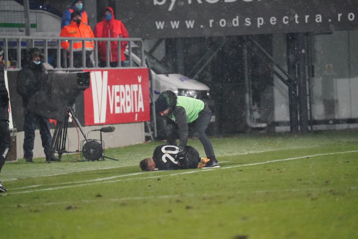 VIDEO. UTA - Viitorul 0-0 » Frig, ninsoare și puțin fotbal » Scor alb după un meci de uitat » Cum arată clasamentul