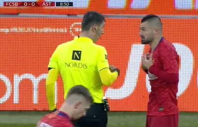 Scandal grotesc pe bancă la FCSB - Astra! Momente incredibile cu înjurături și amenințări: „Mâncă-mi-ai p***! De la 10 metri sunteți pisoi, hai aici!” » Faza care a declanșat totul