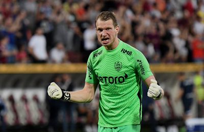 Arlauskis poate prinde un supertransfer » Cine-l vrea pe portarul care se antrenează cu Voluntari