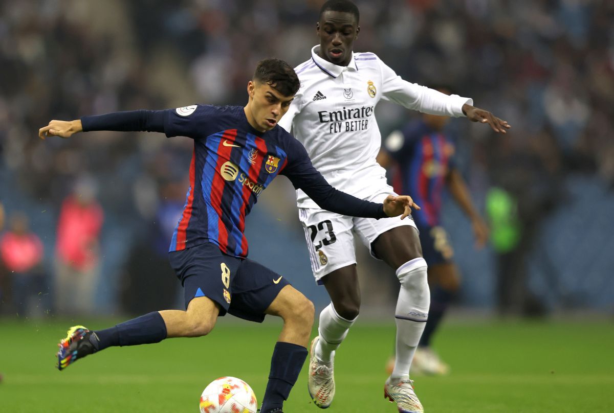 „Nu obosesc să-l laud. Băiatul ăsta n-are limite!” » Xavi Hernandez, vrăjit după evoluția cu Real Madrid: „Pasiune pură!”