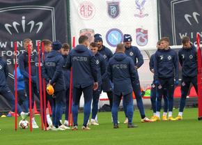 Dezvăluiri despre antrenamentele lui Pintilii la FCSB: „Da, e cea mai bună atmosferă”