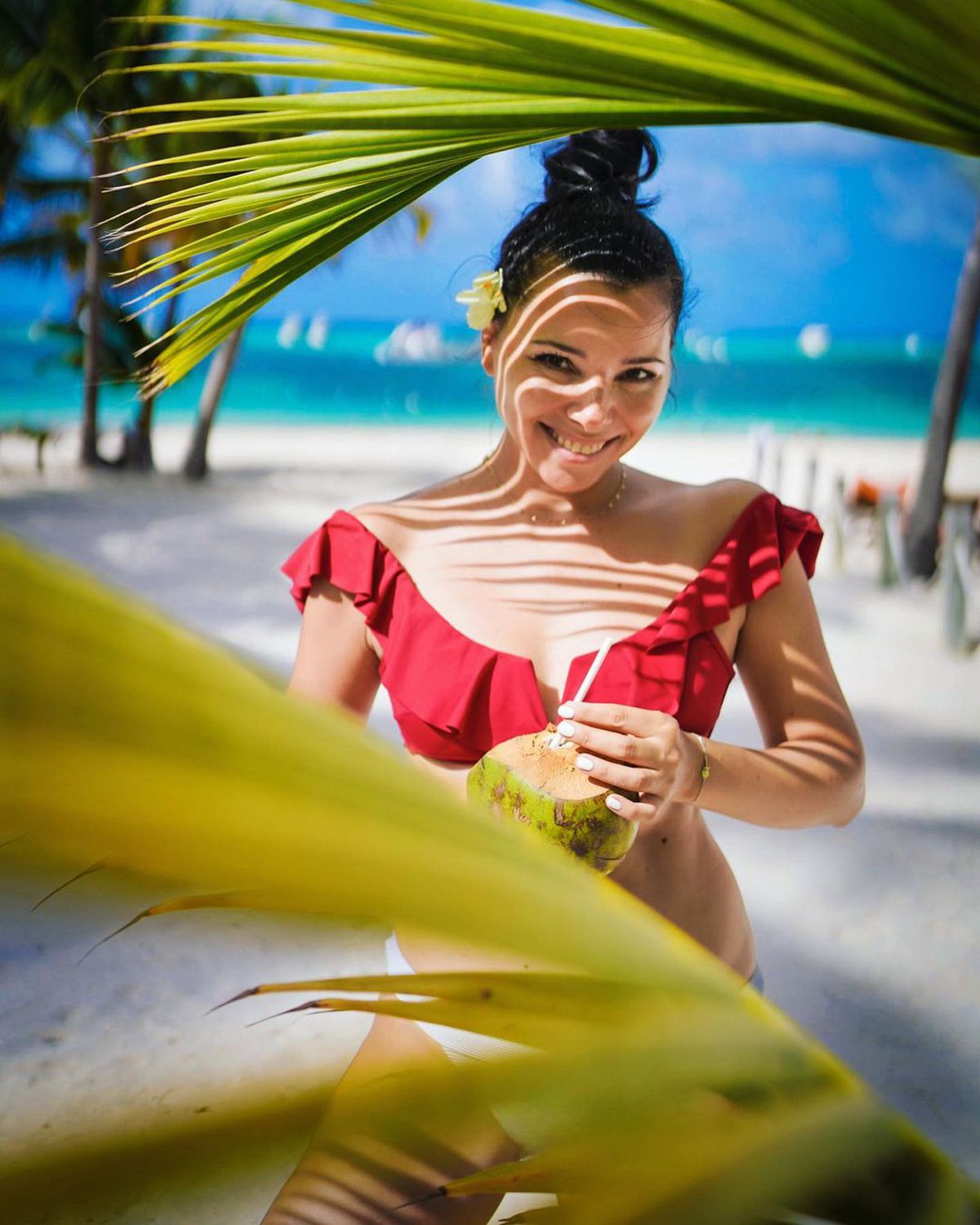 Corina Caragea, vacanță exotică în Bali » Fotografii spectaculoase la plajă