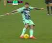 Fază incredibilă în Premier League » S-a făcut de râs la executarea penalty-ului inventat și arbitrul i-a anulat golul!