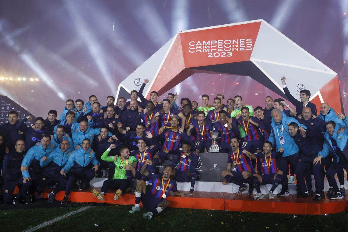 Barcelona a surclasat-o pe Real Madrid, 3-1, pentru primul trofeu cu Xavi pe bancă: Supercupa Spaniei 2023