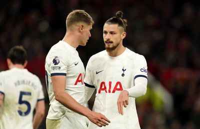 Răspunsul lui Ange Postecoglou, întrebat clar la conferința de azi: „Ar putea fi titular Drăgușin?”