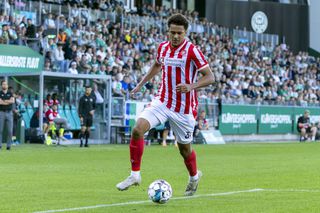 Dan Șucu a bătut palma cu danezii » 2,5 milioane de euro pentru un uriaș