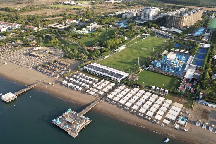 Imagini din resortul Nirvana Cosmopolitan