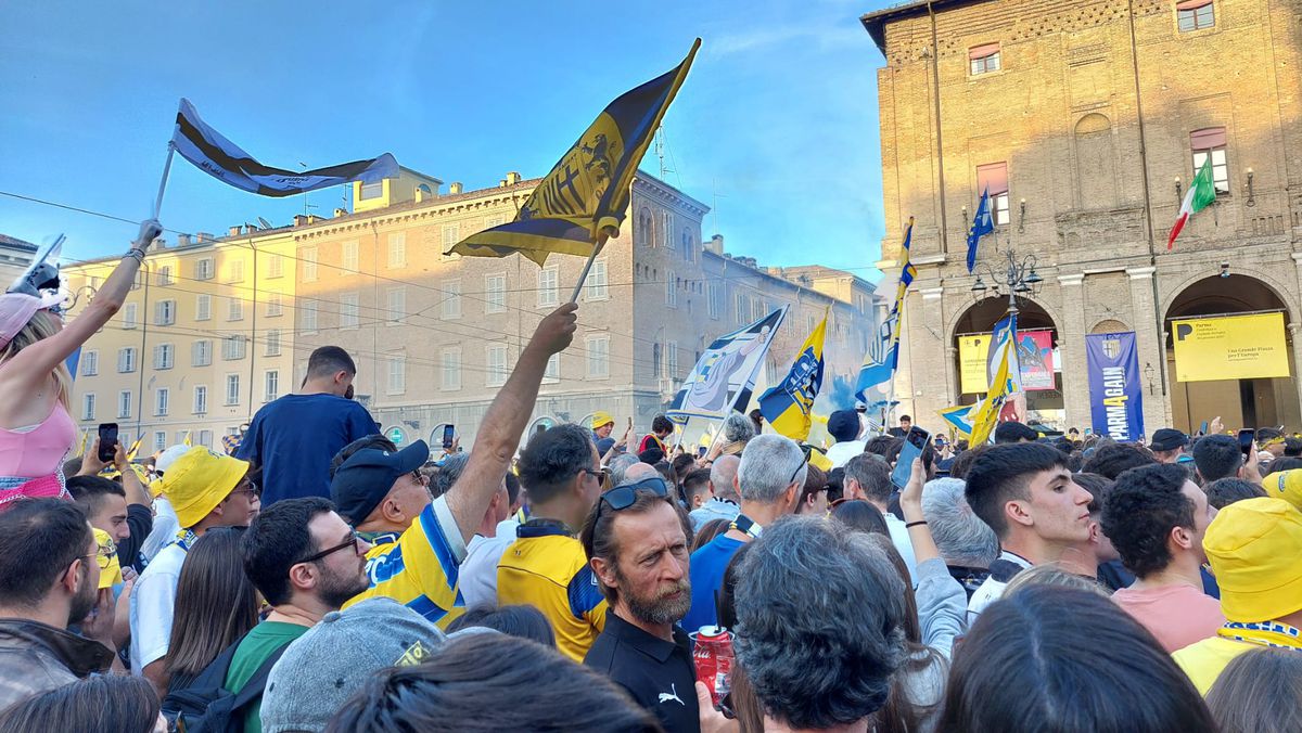 Doru și Rozalia Haja - suporteri români abonament Parma