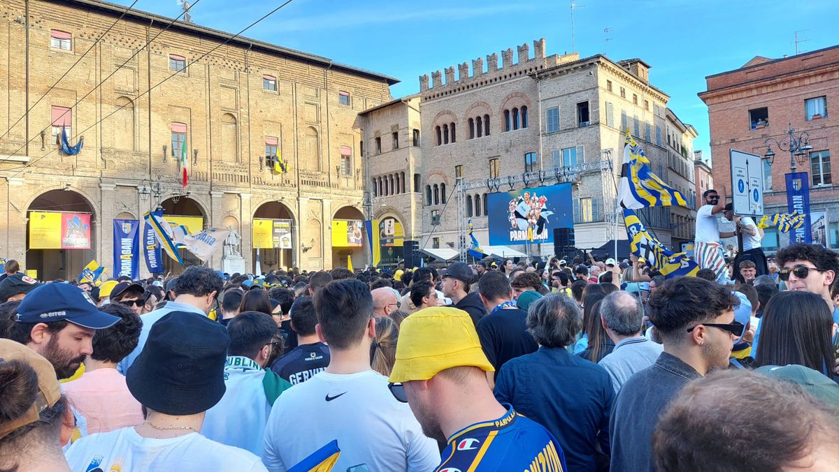 Doru și Rozalia Haja - suporteri români abonament Parma