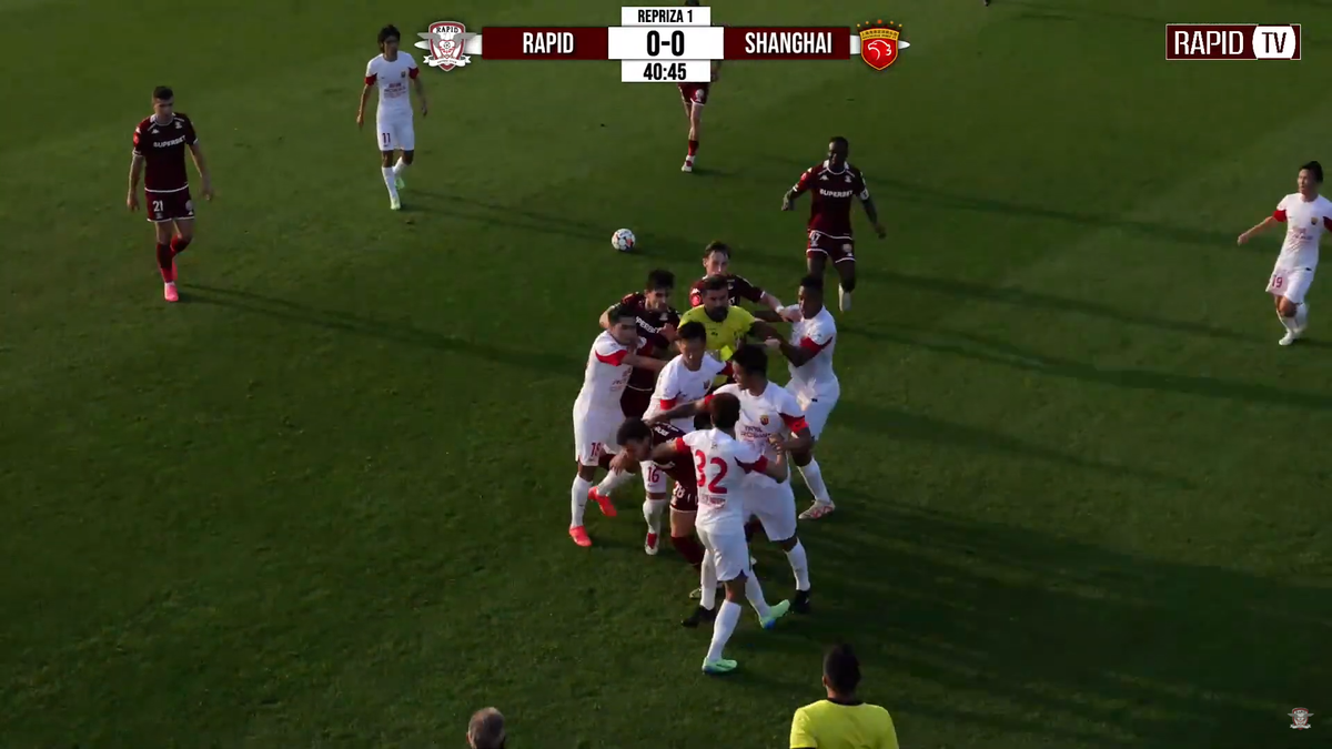 Scandal imens în ultimul amical al Rapidului » Au sărit la bătaie după un fault dur: l-au luat de gât pe un fotbalist giuleștean