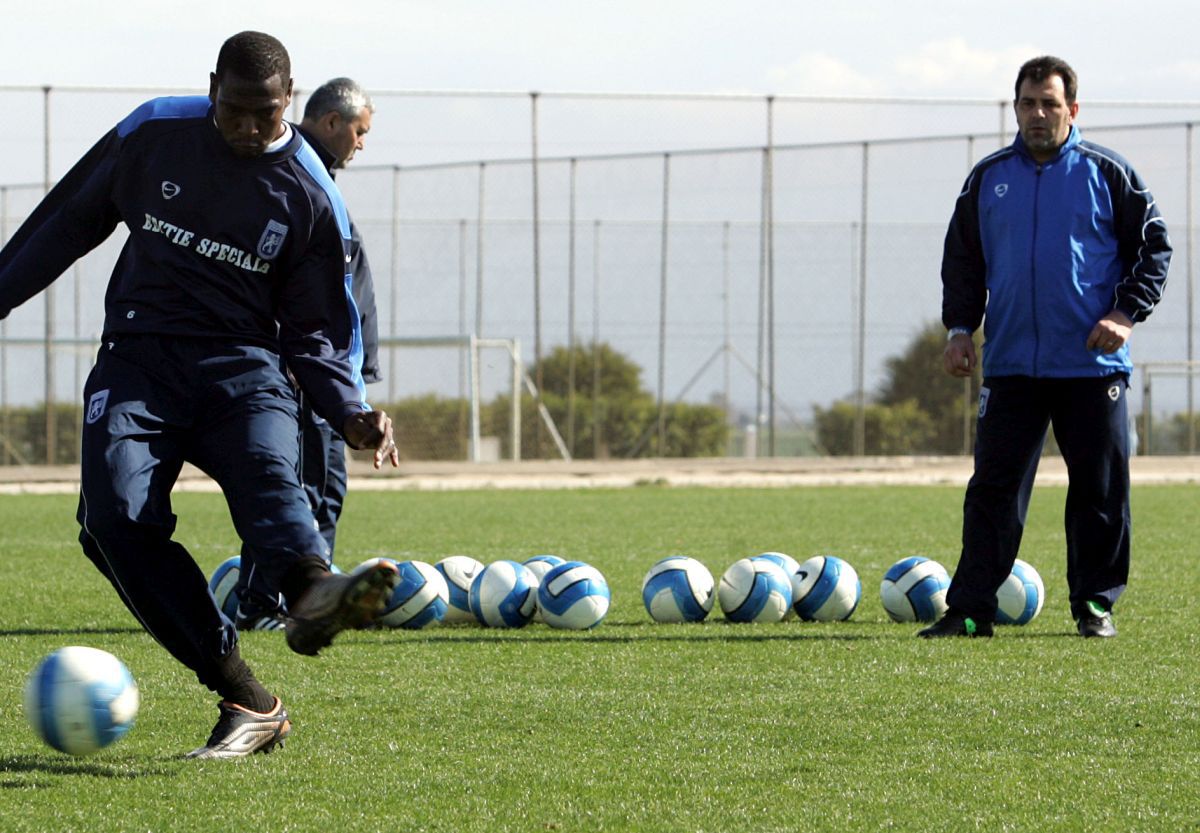 De peste Prut, „nemuritorul” Fane Stoica se destăinuie Gazetei: „Se trăiește bine în Moldova, acum e mai scump...” » N-a uitat de marea iubire: „E echipa originală a Craiovei!”