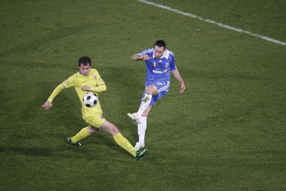 Josh Rose, fostul fundaș al celor de la Craiova, imagini din cariera în România