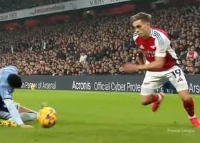 Fază uluitoare în Arsenal - Tottenham: l-a accidentat din dribling pe colegul lui Drăgușin!