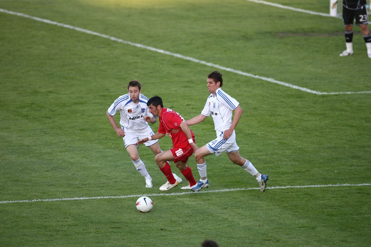 L-am găsit în Australia pe „cangurul” care impresiona în Liga 1 în urmă cu 20 de ani » Nu uită nici acum un meci de referință: „Electric” + Românul care l-a uluit: „Fotbalist incredibil”