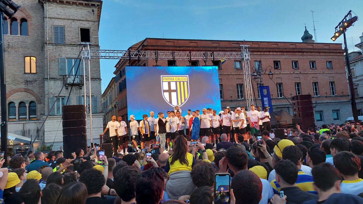 Doru și Rozalia Haja - suporteri români abonament Parma