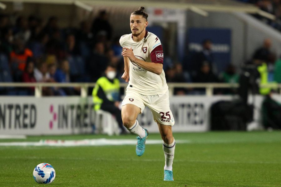 Un fost antrenor al lui Radu Drăgușin îl recomandă pentru un transfer: „O achiziție excelentă pentru Roma”