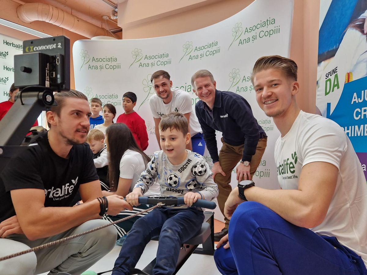 Canotorii lotului național, alături de copiii defavorizați: „Sunt foarte entuziasmați și știau despre ce e vorba, știau mișcarea”