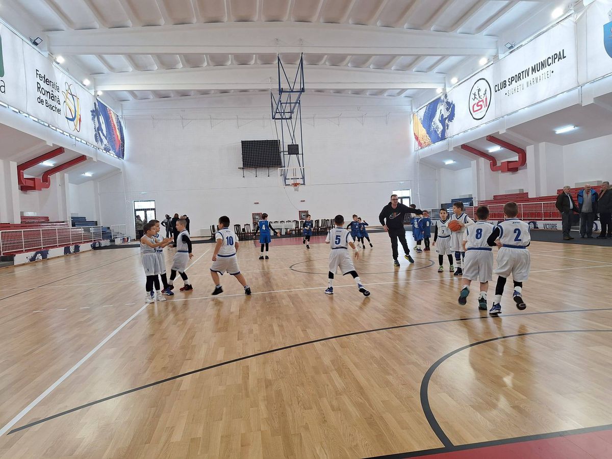 Sigur n-au greșit?! Unde se joacă Final Four-ul Cupei României » Noua sală „cu cele mai bune condiții pentru spectatori” are bănci din lemn!