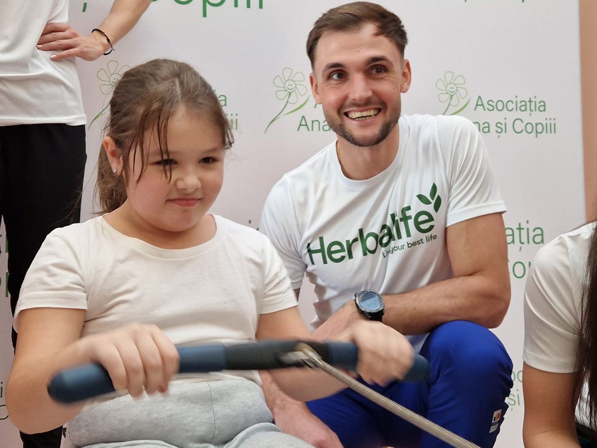Canotorii lotului național, alături de copiii defavorizați: „Sunt foarte entuziasmați și știau despre ce e vorba, știau mișcarea”