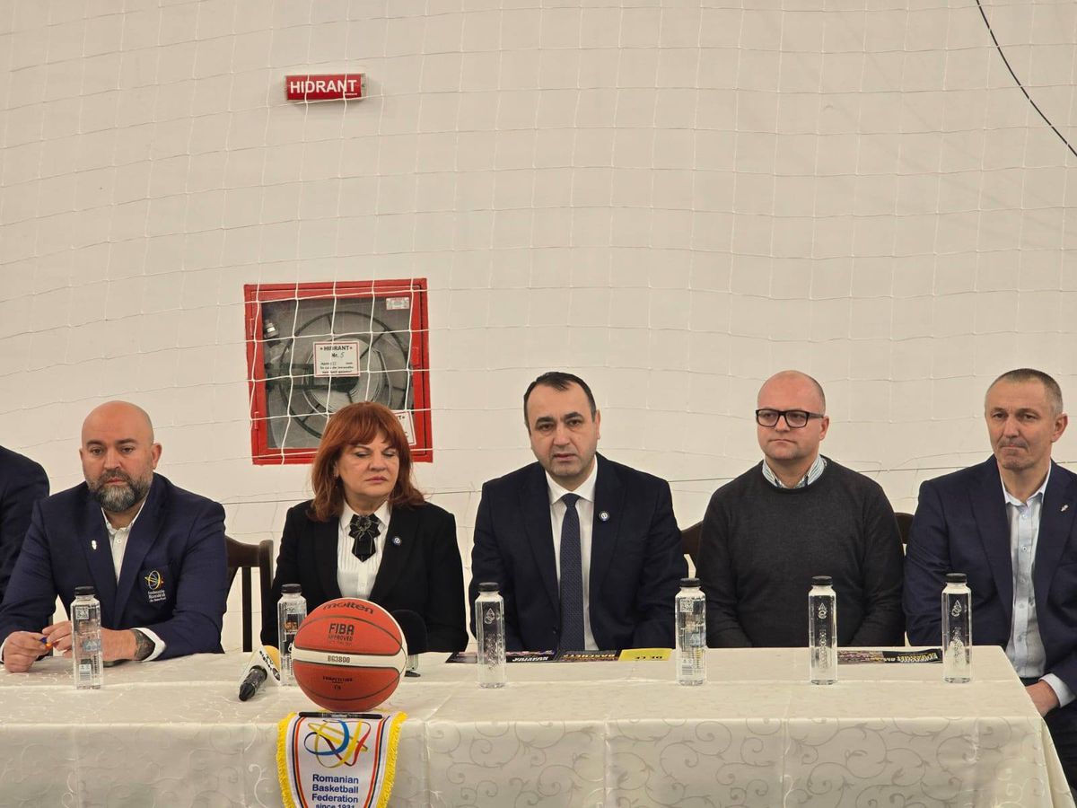 Sigur n-au greșit?! Unde se joacă Final Four-ul Cupei României » Noua sală „cu cele mai bune condiții pentru spectatori” are bănci din lemn!