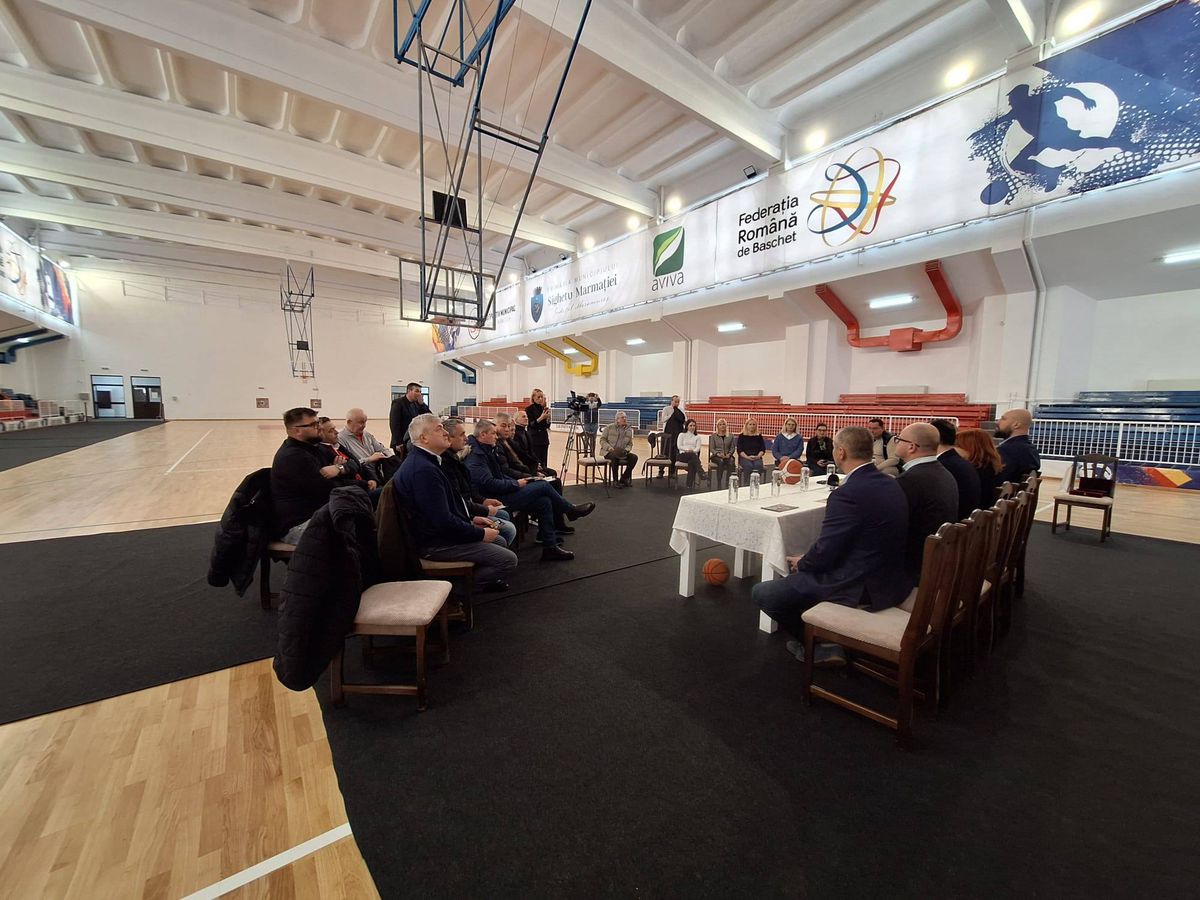 Sigur n-au greșit?! Unde se joacă Final Four-ul Cupei României » Noua sală „cu cele mai bune condiții pentru spectatori” are bănci din lemn!