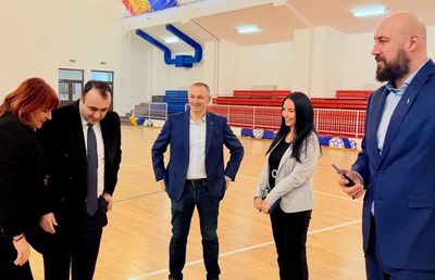 Sigur n-au greșit?! Unde se joacă Final Four-ul Cupei României » Noua sală „cu cele mai bune condiții pentru spectatori” are bănci din lemn!