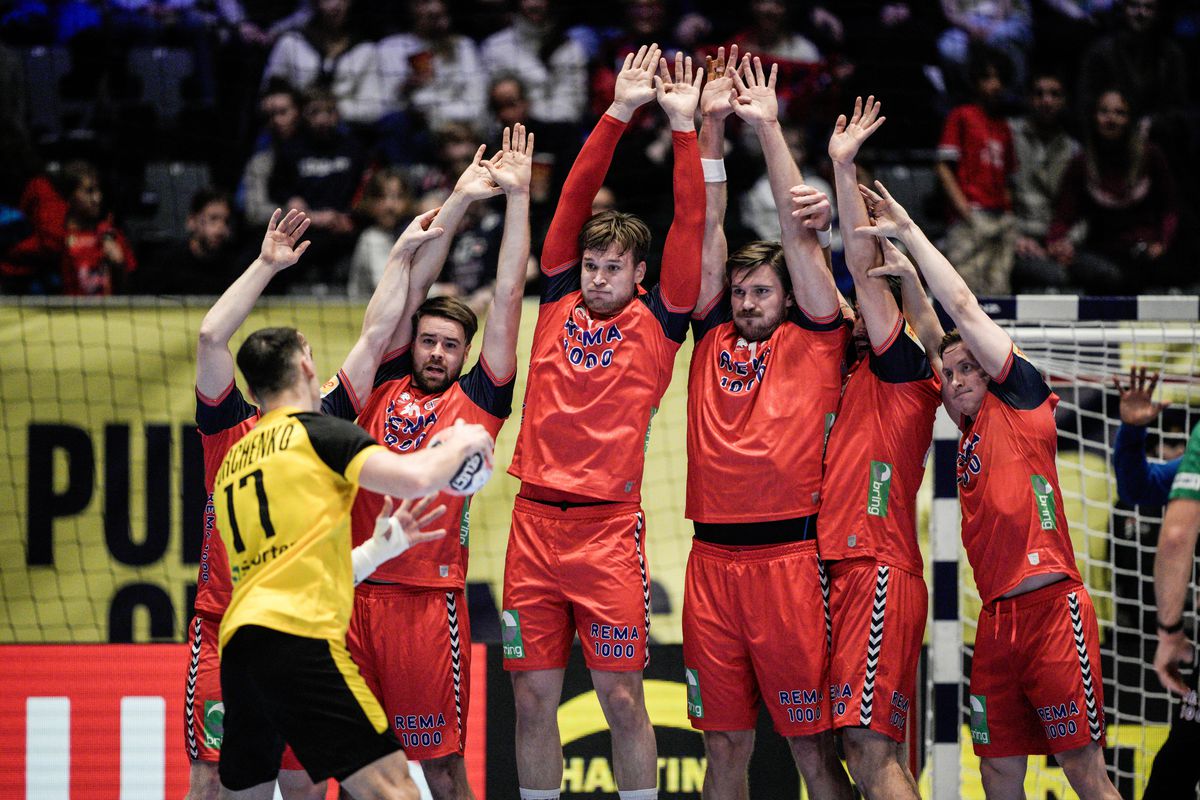 Meci cu scor ISTORIC la Euro 2026 de handbal » Două recorduri bătute: cea mai mare victorie a gazdelor, cel mai drastic eșec din istoria naționalei!